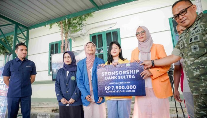 Sambut HUT ke-81 TNI, Bank Sultra Serahkan Bantuan CSR Pembangunan Masjid dan Beasiswa untuk Anak Prajurit Korem 143/HO